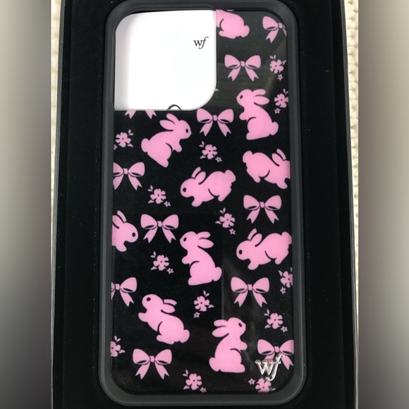 NIB Wildflower Limited Edition iPhone 15 Pro Max Case. - Picture 2 of 6